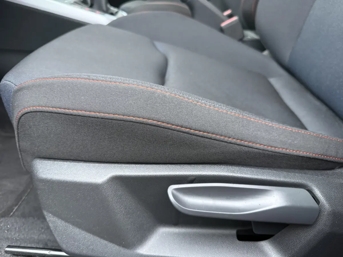 1.0 TSi 110pk FR Business Connect, Clima | Winter pack | Navi & CarPlay
