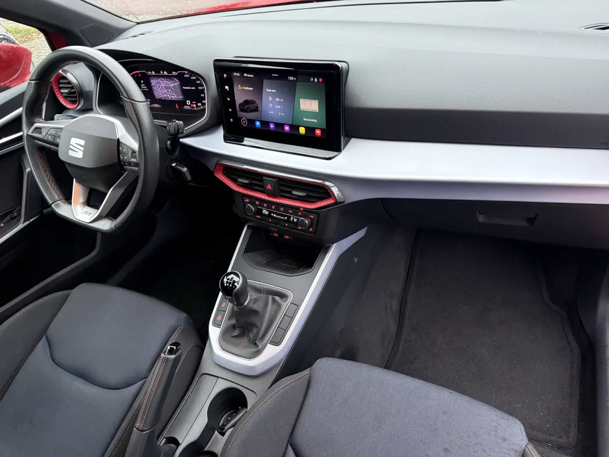 1.0 TSi 110pk FR Business Connect, Clima | Winter pack | Navi & CarPlay