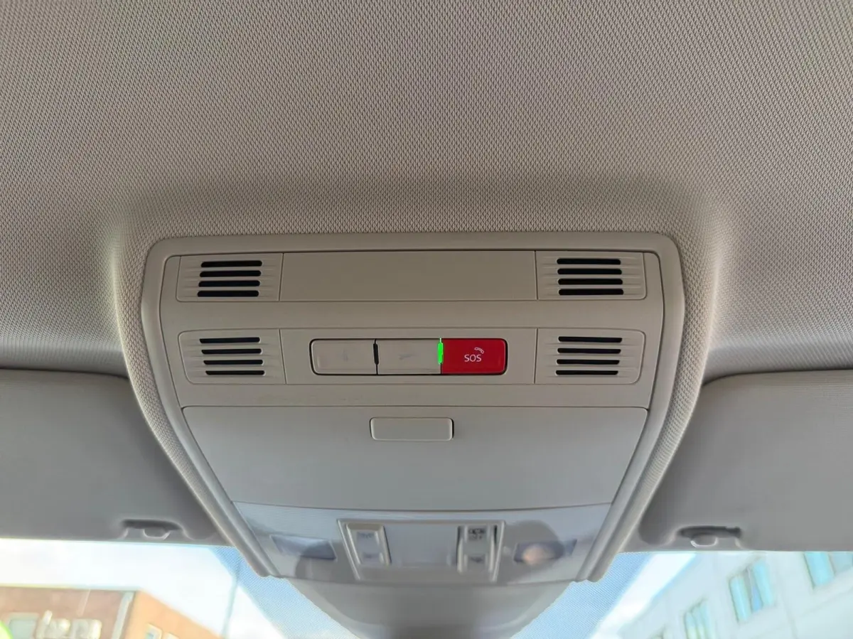 1.0 TSI DSG*ACC*Apple Carplay*Virtual*Lane Assist