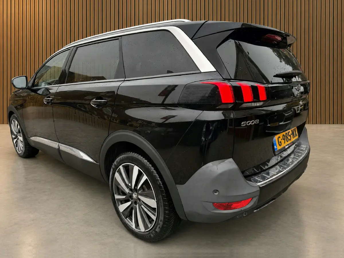 130pk PT Premium 7p., Camera | 19inch GT-line | Navi & CarPlay