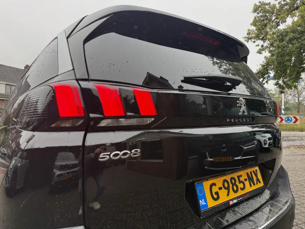 130pk PT Premium 7p., Camera | 19inch GT-line | Navi & CarPlay