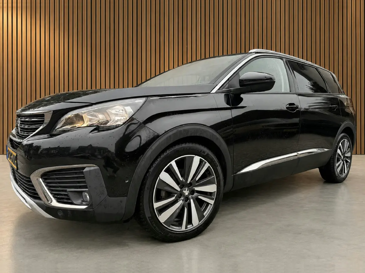 130pk PT Premium 7p., Camera | 19inch GT-line | Navi & CarPlay