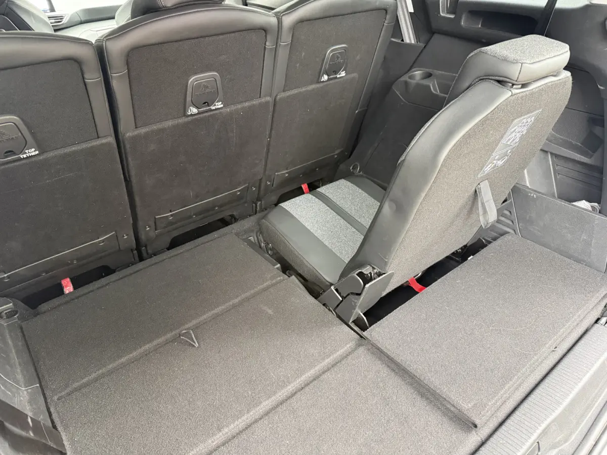 130pk PT Premium 7p., Camera | 19inch GT-line | Navi & CarPlay