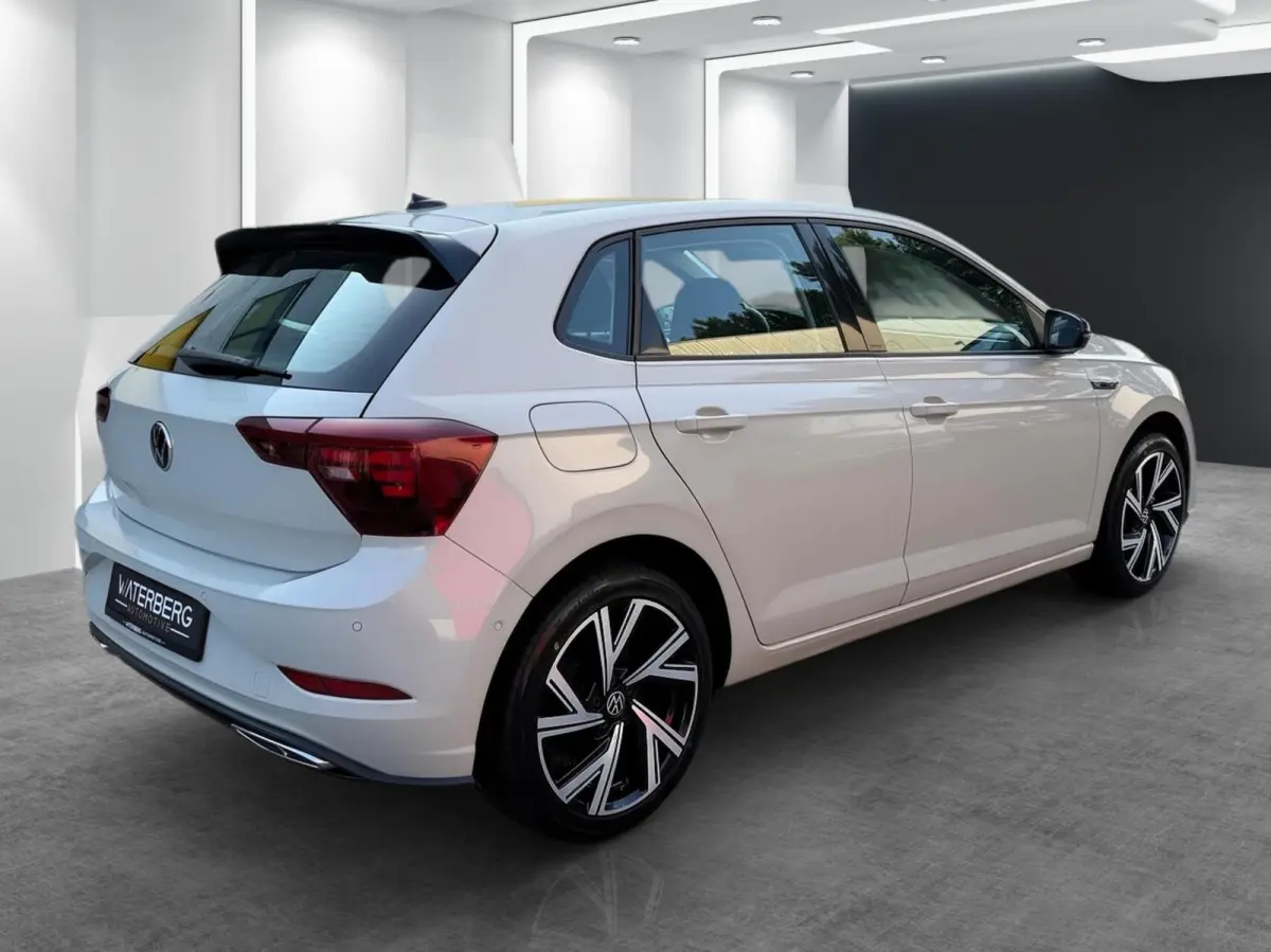 1.0 TSI R-Line ACC*Carplay*95 PK*Stoelvw*2024*Lane*Creme kleur