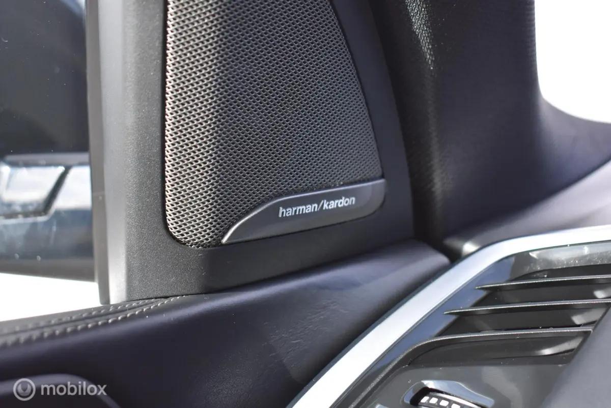 xDrive40i M-Sport Carbonschwarz Skylounge 4WS Luchtvering