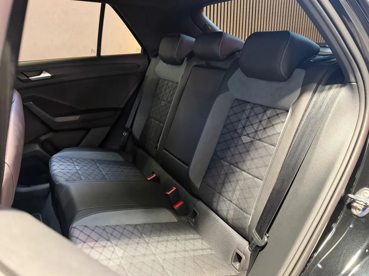 1.5 TSI R-Line Pano|Sfeer|Led|IQ|Carplay