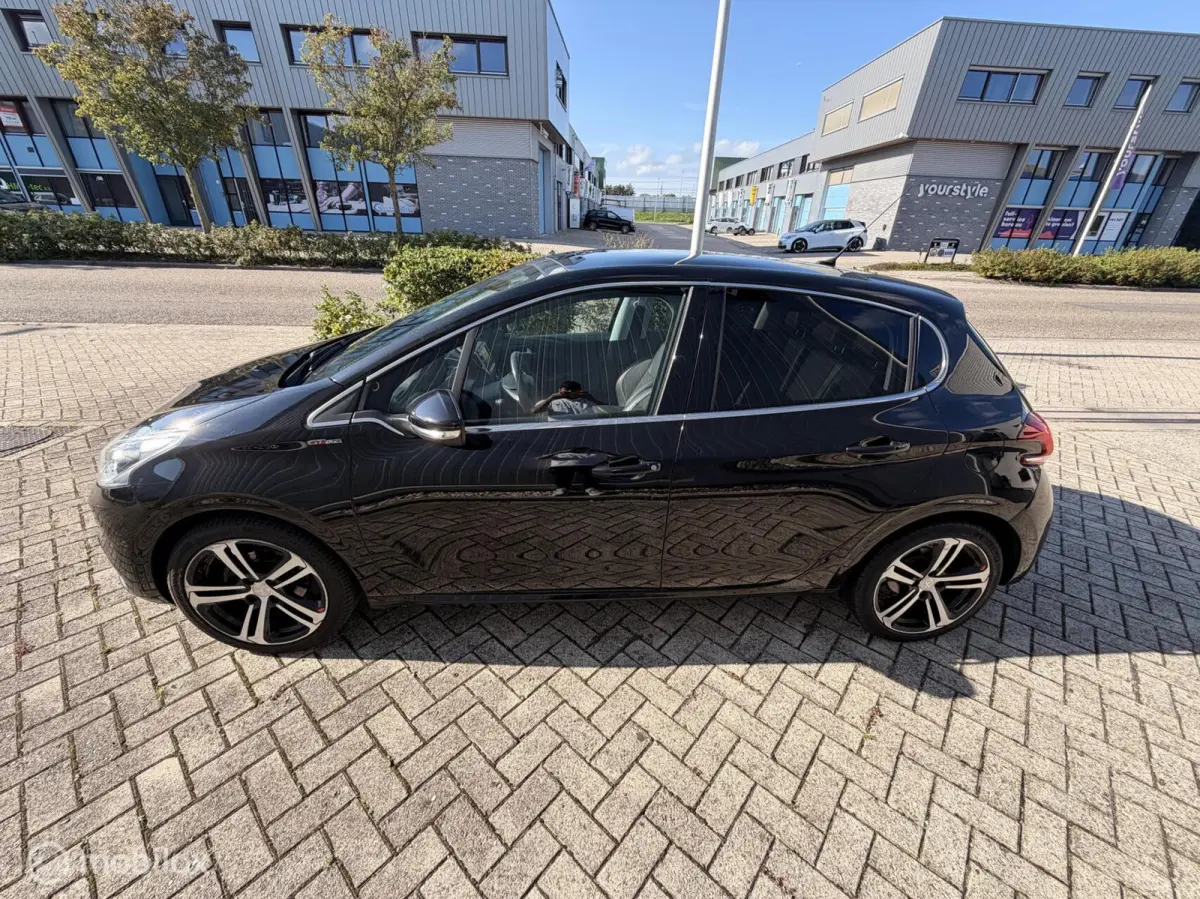 1.2 PureTech GT-LINE NW DISTRIBUTIERIEM