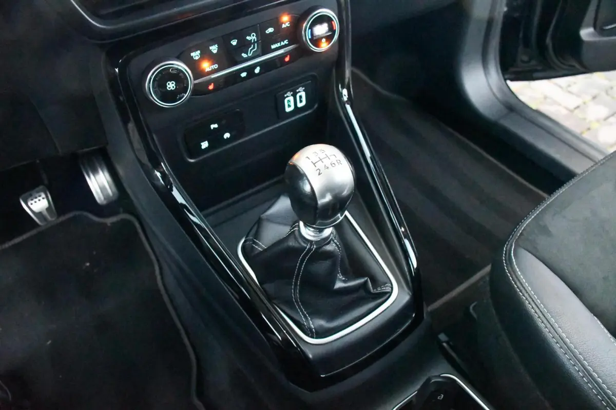 1.0 EcoBoost Titanium Stoelverwarming ST-line
