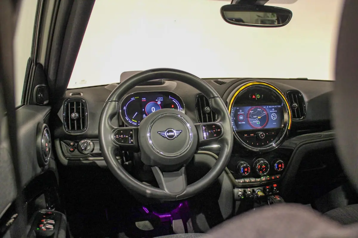 1.5 Cooper ALL4 Yours PANO | HUD | LED