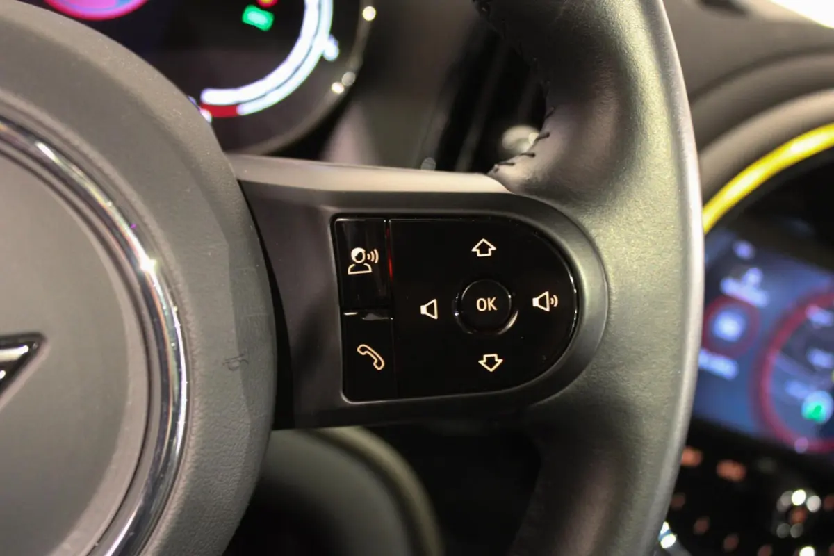 1.5 Cooper ALL4 Yours PANO | HUD | LED