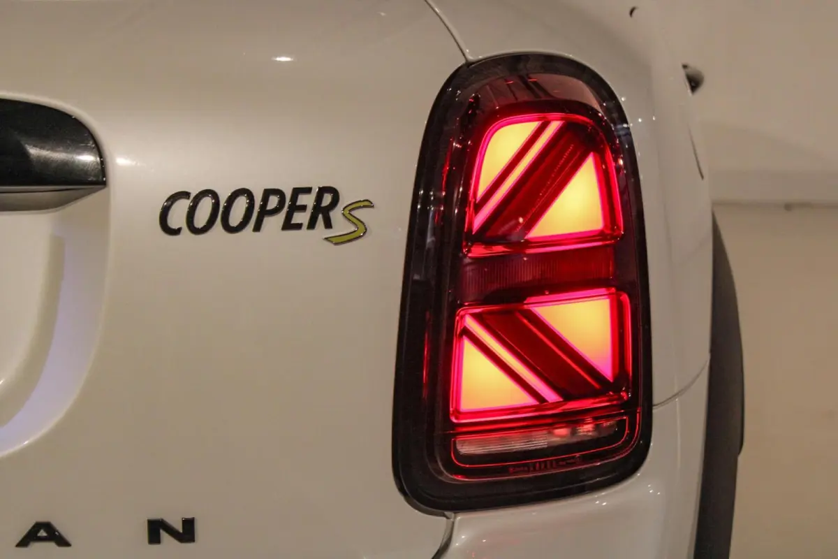 1.5 Cooper ALL4 Yours PANO | HUD | LED