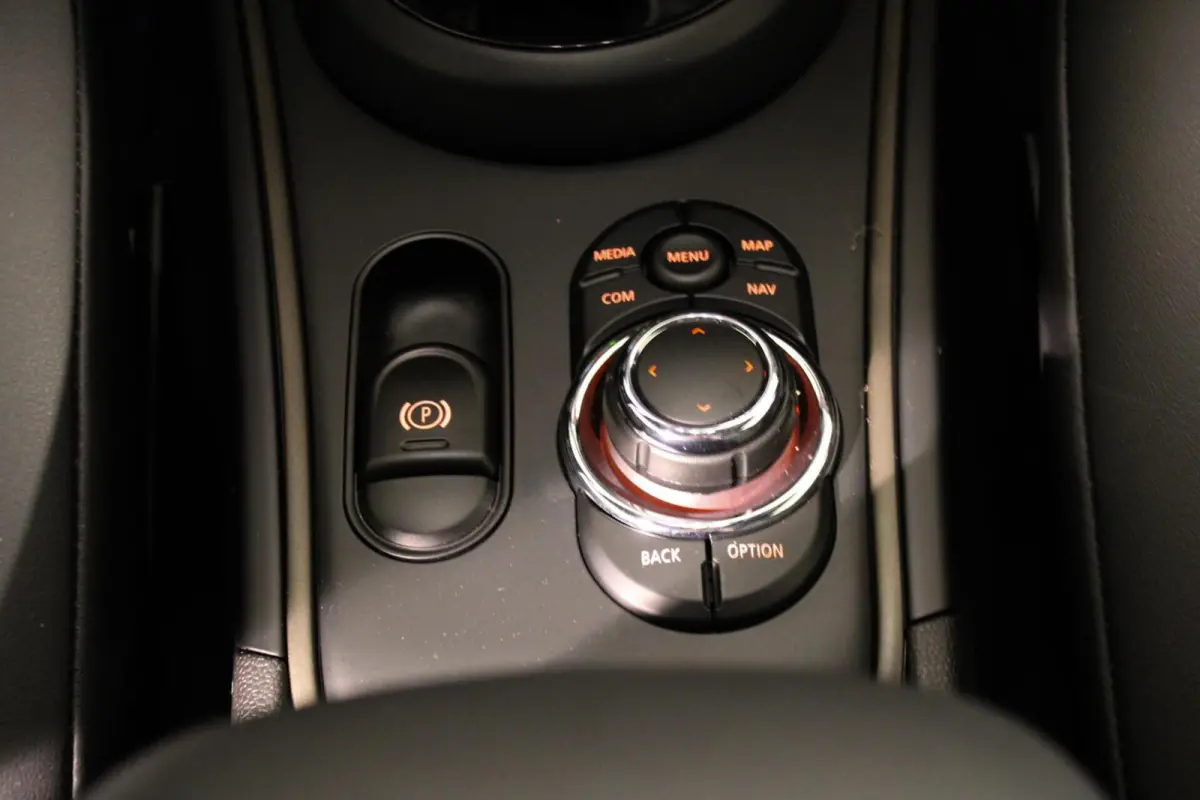 1.5 Cooper ALL4 Yours PANO | HUD | LED