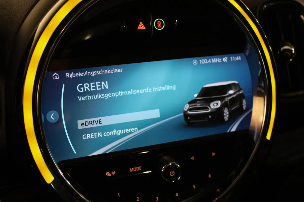 1.5 Cooper ALL4 Yours PANO | HUD | LED