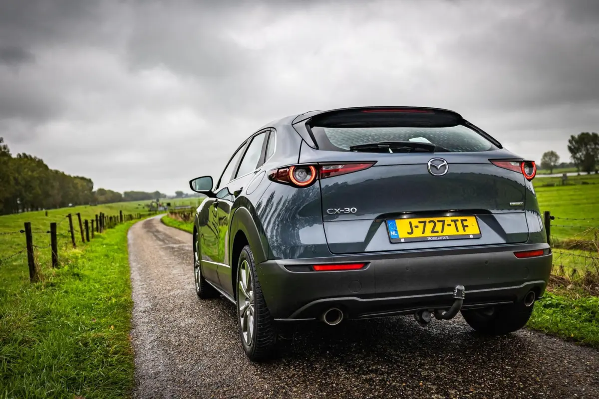 2.0 e-SkyActiv-X M Luxury |Nap |Leder |Trekhaak