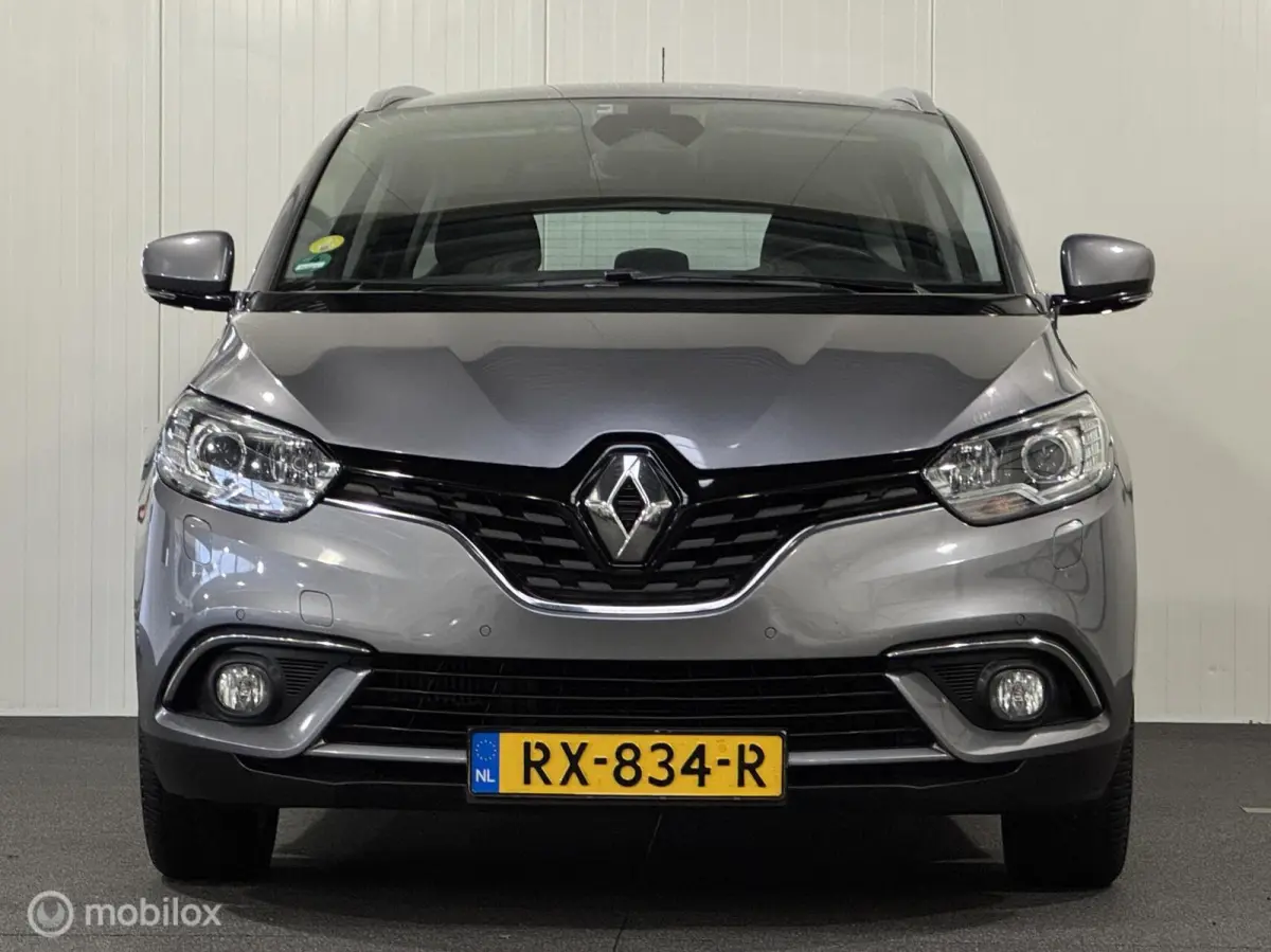1.5 dCi Intens [ historie trekhaak LED ]