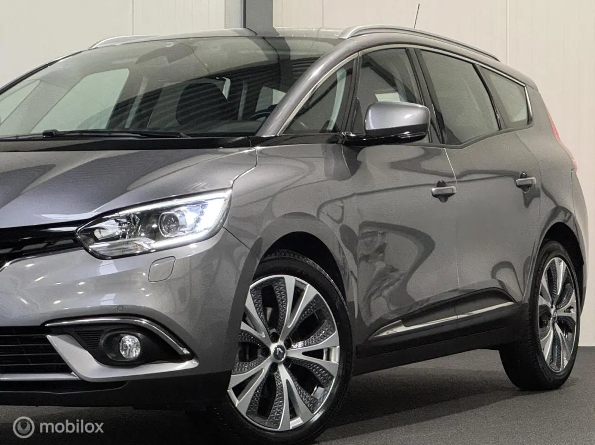 1.5 dCi Intens [ historie trekhaak LED ]