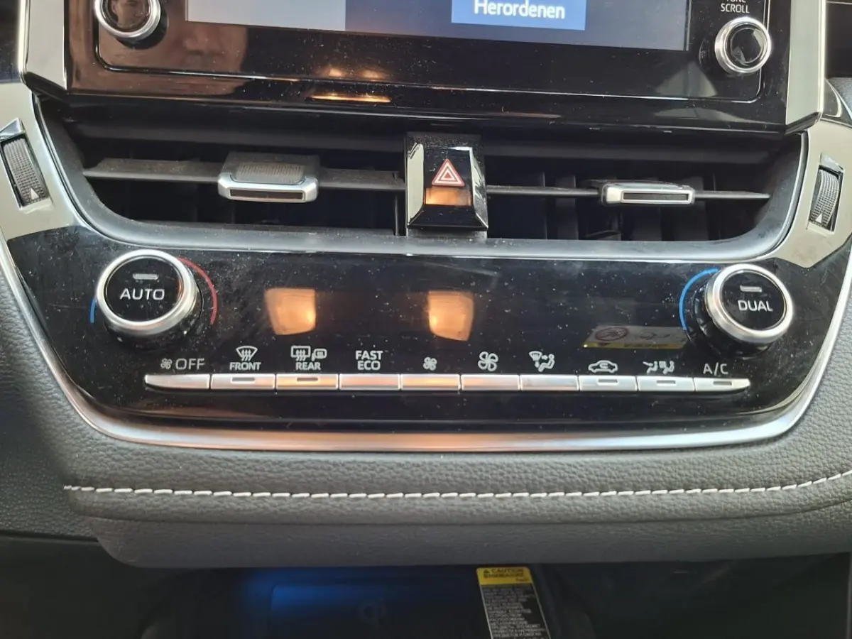 1.8 Hybrid Dynamic+Led+Half-leder+Apple-carplay+trekhaak+Vitrual+camera = NARDO-GREY !!