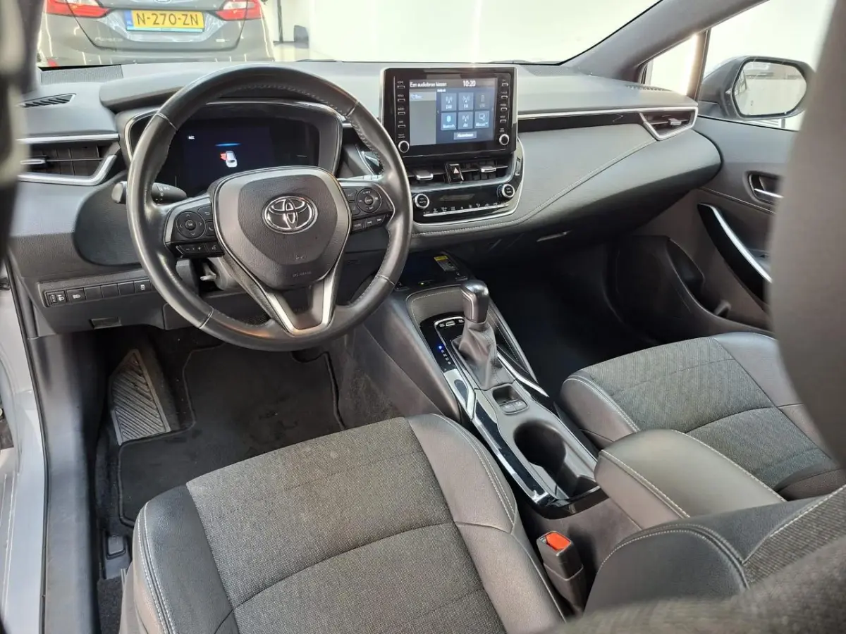 1.8 Hybrid Dynamic+Led+Half-leder+Apple-carplay+trekhaak+Vitrual+camera = NARDO-GREY !!