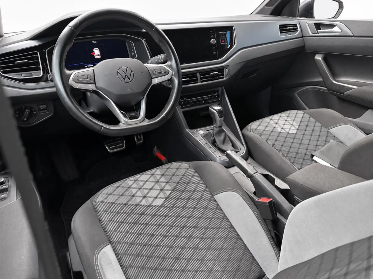1.0 TSI 95pk DSG R-Line | Carplay | Virtual cockpit | Camera | Stoelverwarming