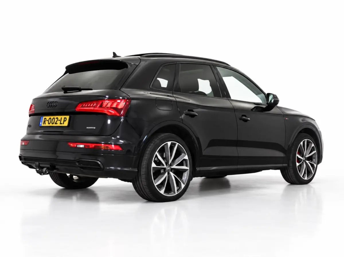 50 TFSI e Quattro 300pk S-Line | Leder | Panoramadak | Luchtvering | Trekhaak