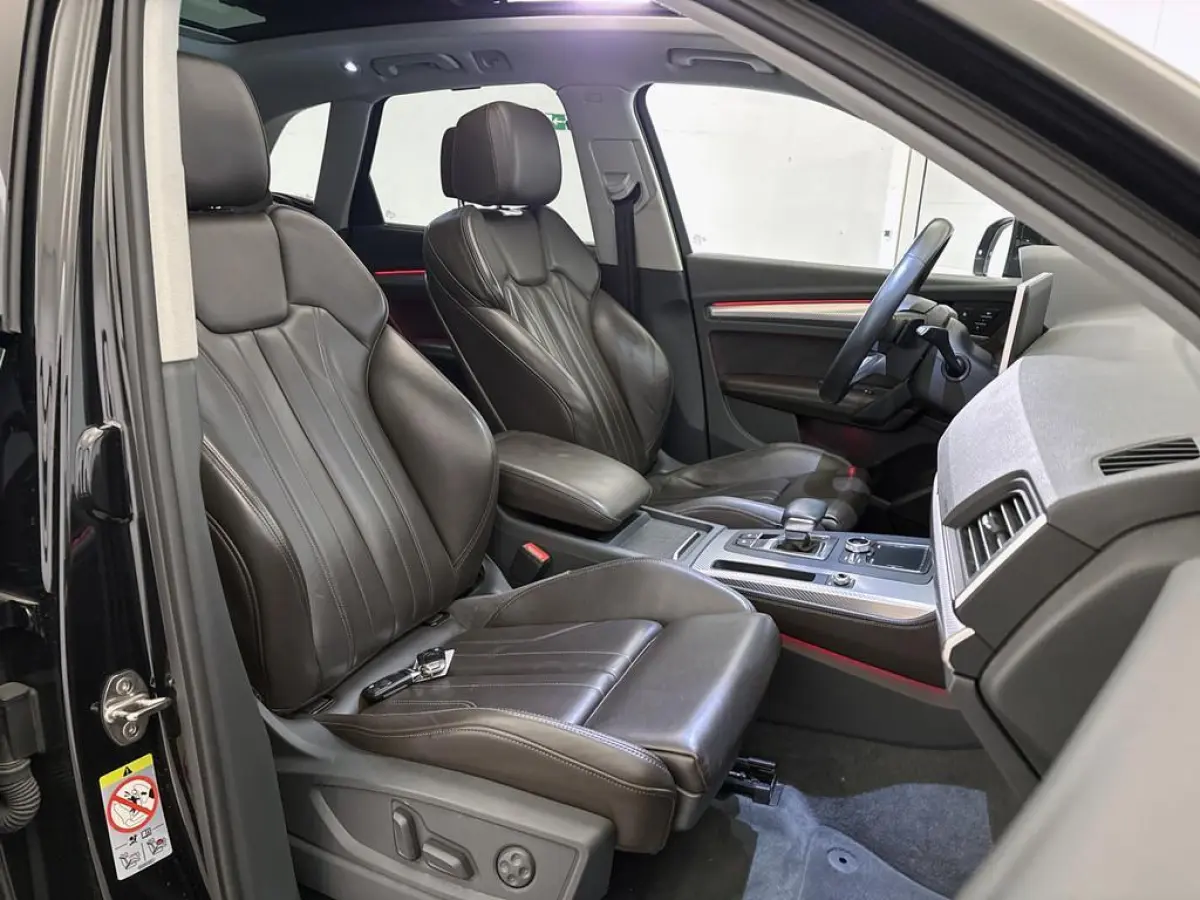 50 TFSI e Quattro 300pk S-Line | Leder | Panoramadak | Luchtvering | Trekhaak