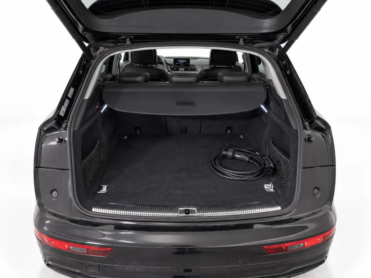 50 TFSI e Quattro 300pk S-Line | Leder | Panoramadak | Luchtvering | Trekhaak