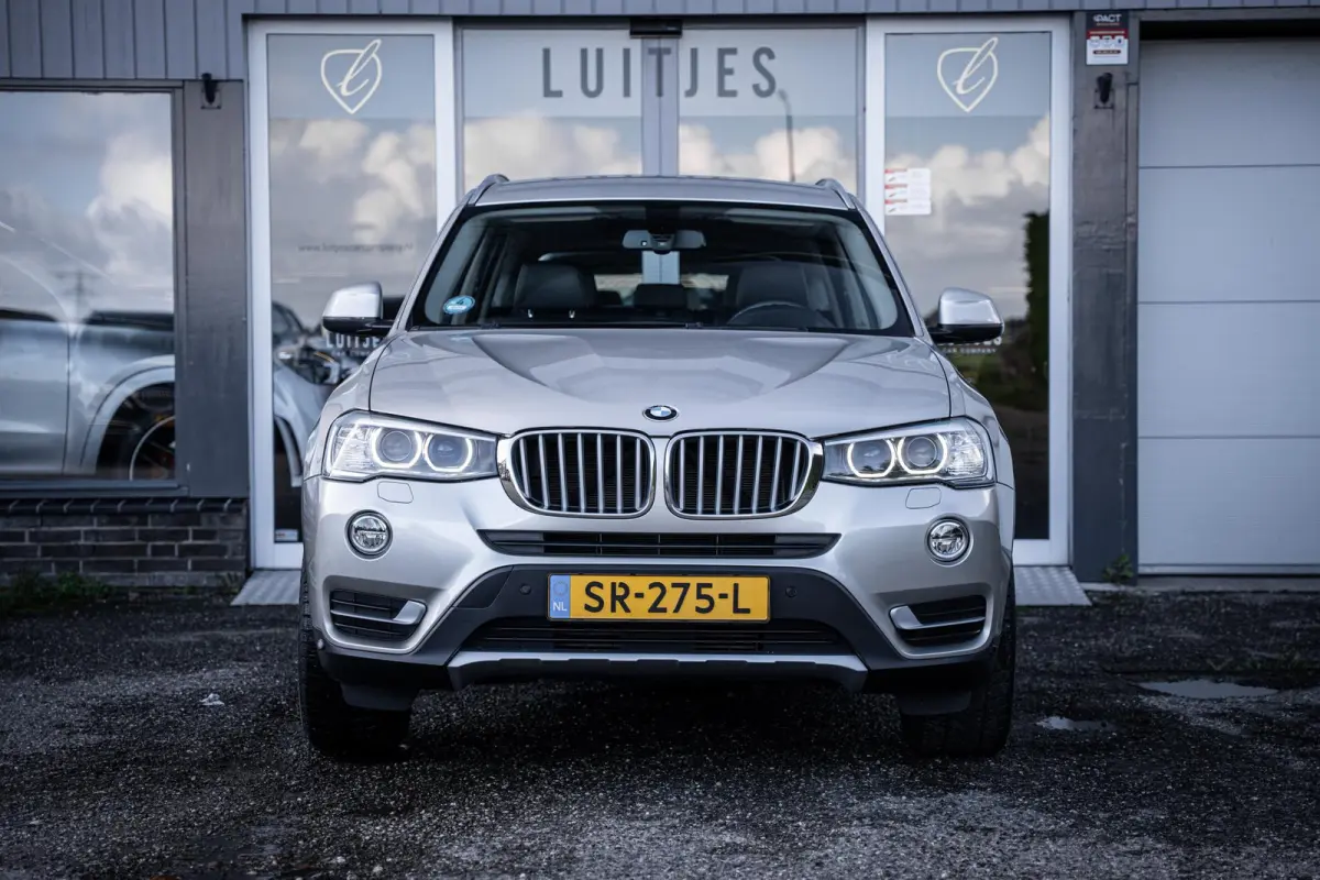 sDrive20i X-Line Trekhaak|Camera|Xenon|Dealeronderhouden
