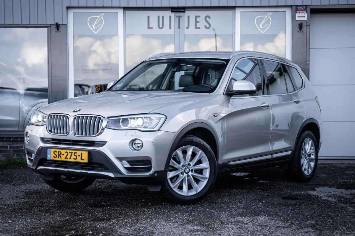 sDrive20i X-Line Trekhaak|Camera|Xenon|Dealeronderhouden