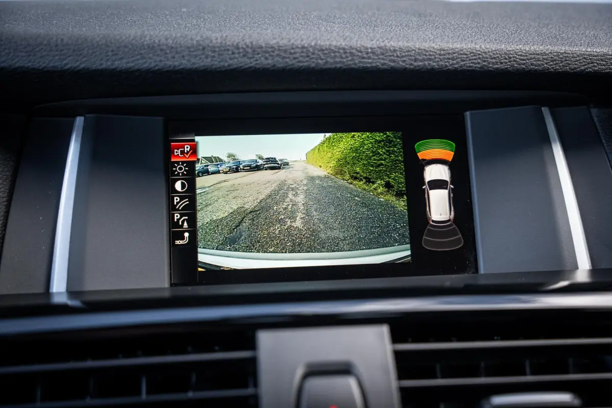 sDrive20i X-Line Trekhaak|Camera|Xenon|Dealeronderhouden