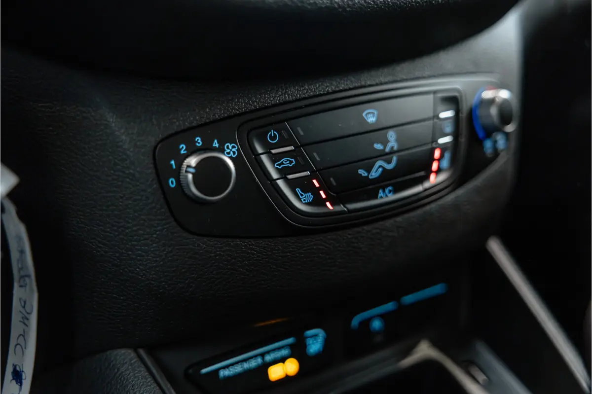 1.0 | Marge | BTW & BPM Vrij | Climate control | Airco | Elek ramen | Dakdragers | CarPlay | Nieuwe APK | Euro 6