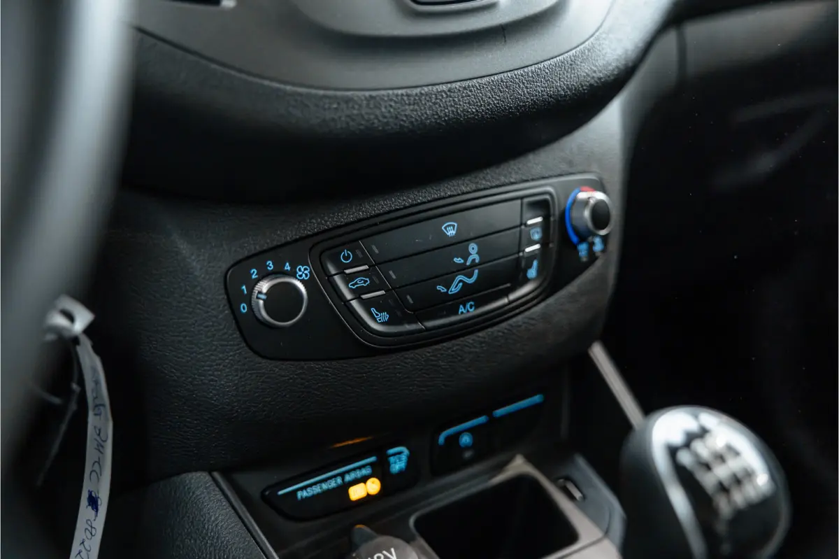 1.0 | Marge | BTW & BPM Vrij | Climate control | Airco | Elek ramen | Dakdragers | CarPlay | Nieuwe APK | Euro 6