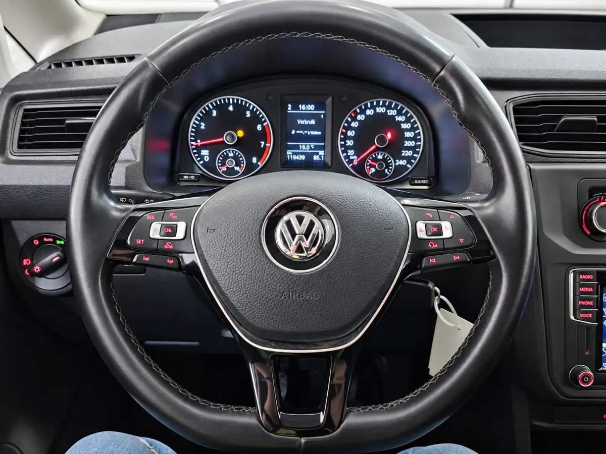 1.0 TSI Highline | CarPlay | Navigatie | MF Stuur | Cruise control | PDC | Airco | Nieuwe APK