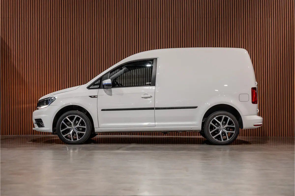 1.0 TSI Highline | CarPlay | Navigatie | MF Stuur | Cruise control | PDC | Airco | Nieuwe APK