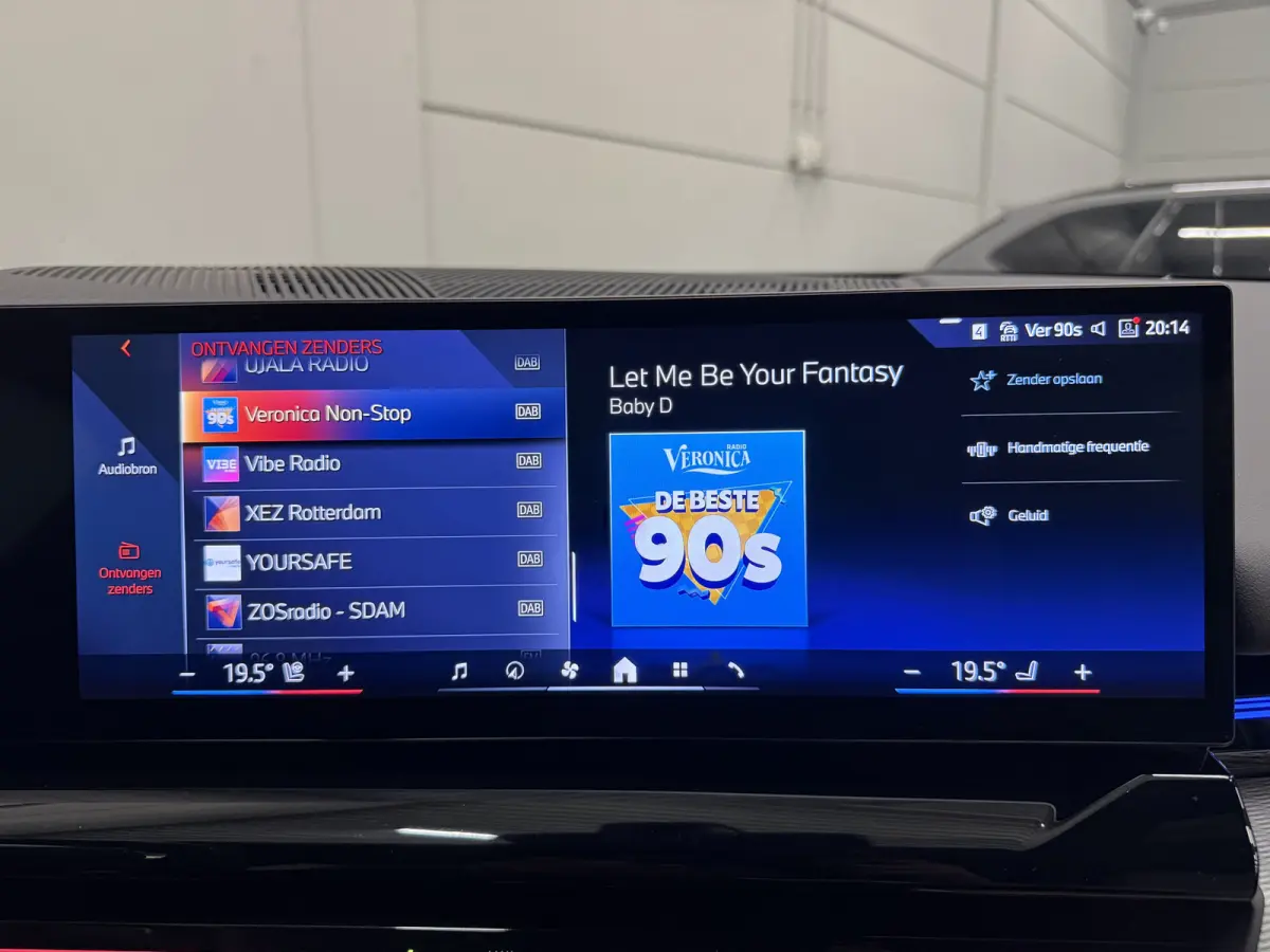 530e Edition PANO/HEAD-UP/ACC/H&K/LEER-SPORT/CURVED-DISPLAY/SOH 96,3%/VENTILATIE+MEMORY/360CAMERA/LED-ADAPTIVE/KEYLESS/19"/NW.MODEL 2025/FABRIEKS-GARANTIE T/M 03-2027/NET OH BEURT GEHAD BIJ 