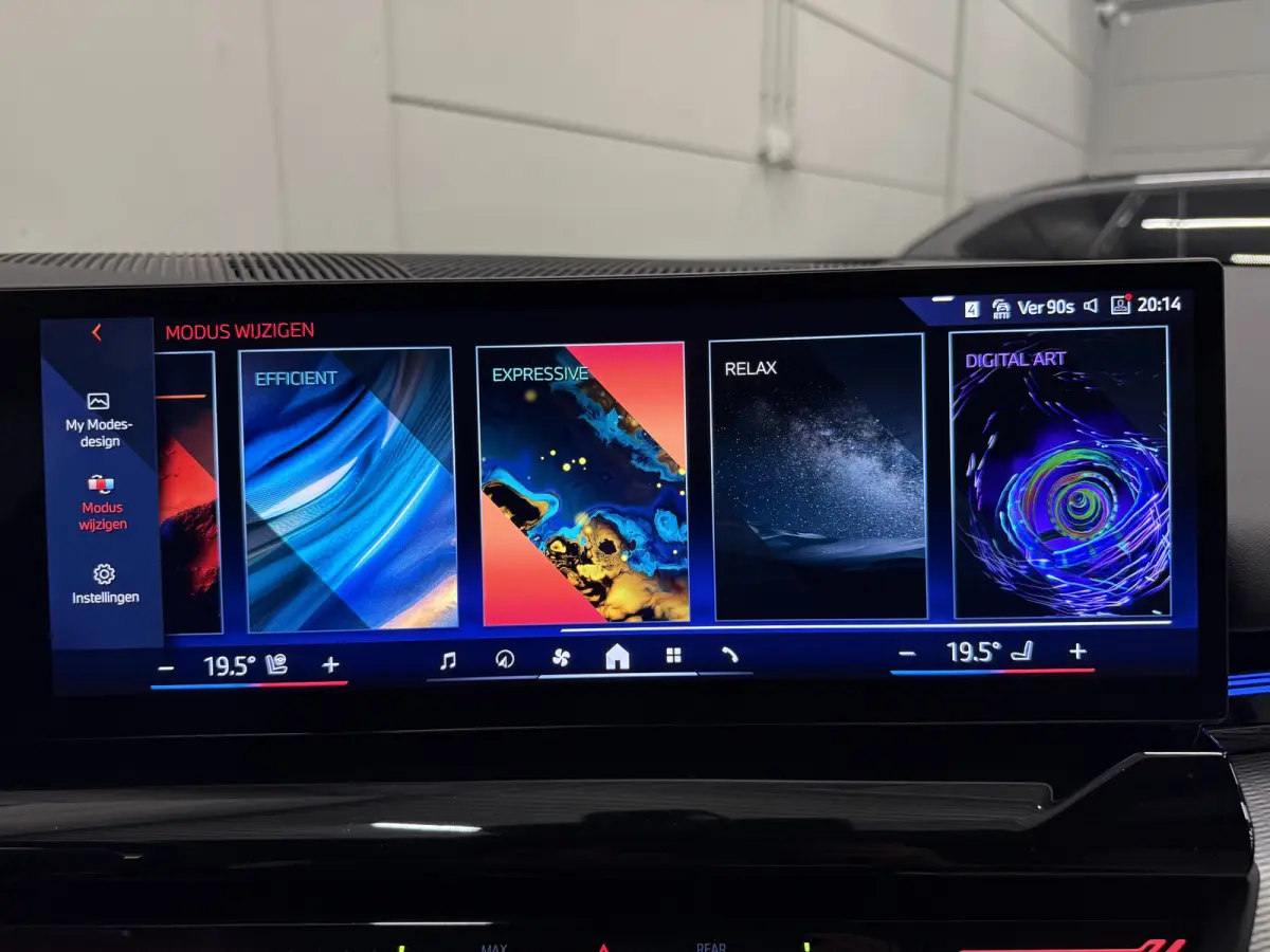 530e Edition PANO/HEAD-UP/ACC/H&K/LEER-SPORT/CURVED-DISPLAY/SOH 96,3%/VENTILATIE+MEMORY/360CAMERA/LED-ADAPTIVE/KEYLESS/19"/NW.MODEL 2025/FABRIEKS-GARANTIE T/M 03-2027/NET OH BEURT GEHAD BIJ 