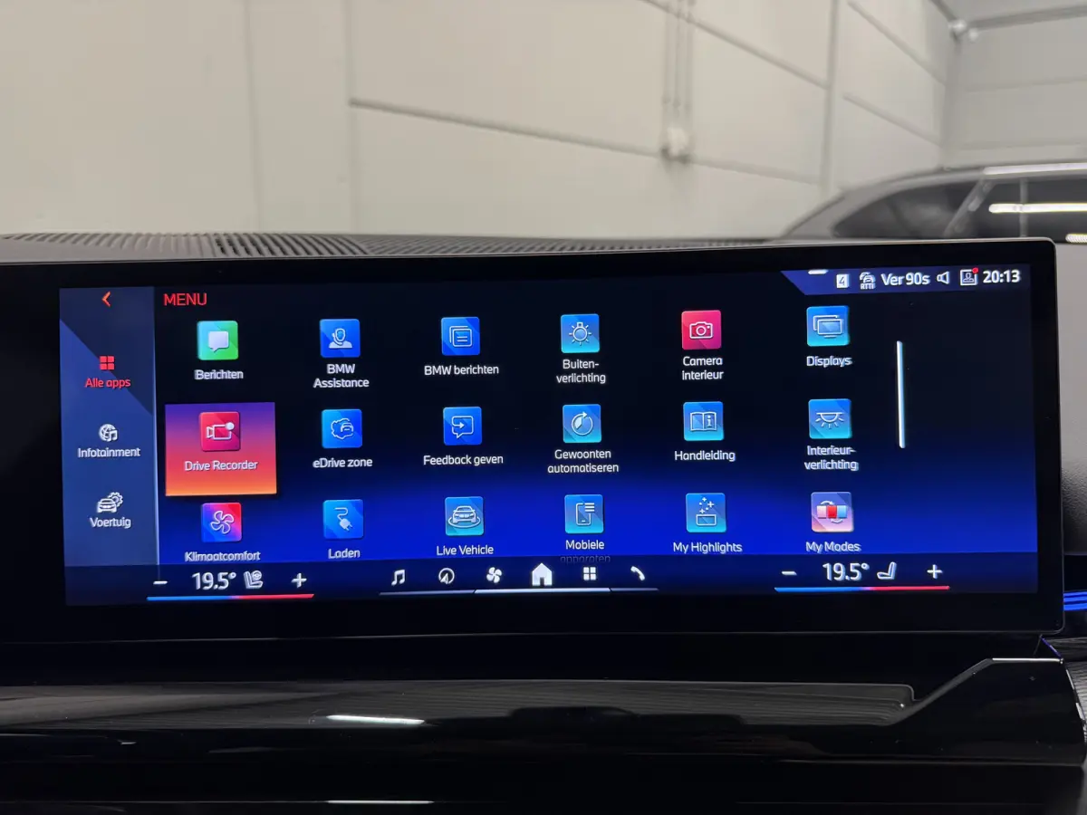 530e Edition PANO/HEAD-UP/ACC/H&K/LEER-SPORT/CURVED-DISPLAY/SOH 96,3%/VENTILATIE+MEMORY/360CAMERA/LED-ADAPTIVE/KEYLESS/19"/NW.MODEL 2025/FABRIEKS-GARANTIE T/M 03-2027/NET OH BEURT GEHAD BIJ 