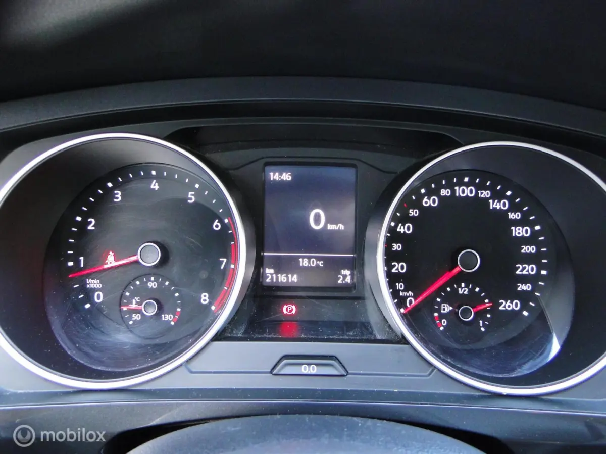 1.4, benzine, schakel, 211.614 km