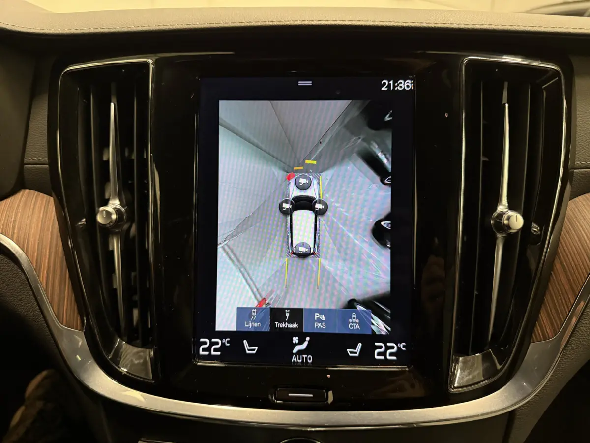 T6 Recharge AWD PANO/TREKHAAK/HEAD-UP/H&K/360CAMERA/MEMORY/SOH 87%/KEYLESS/LED/ACC/PILOT-ASSIST/CARPLAY/CRYSTAL-POOK/DONKERE-HEMEL/VOLLEDIG VOLVO DEALER HISTORIE