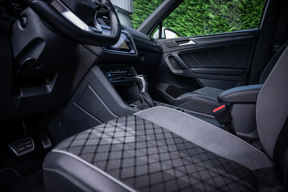 1.4 TSI eHybrid R-Line Org.NL|Carplay|Elek-trekhaak|Elek-a.klep|Virtual-cockpit|Dealeronderhouden