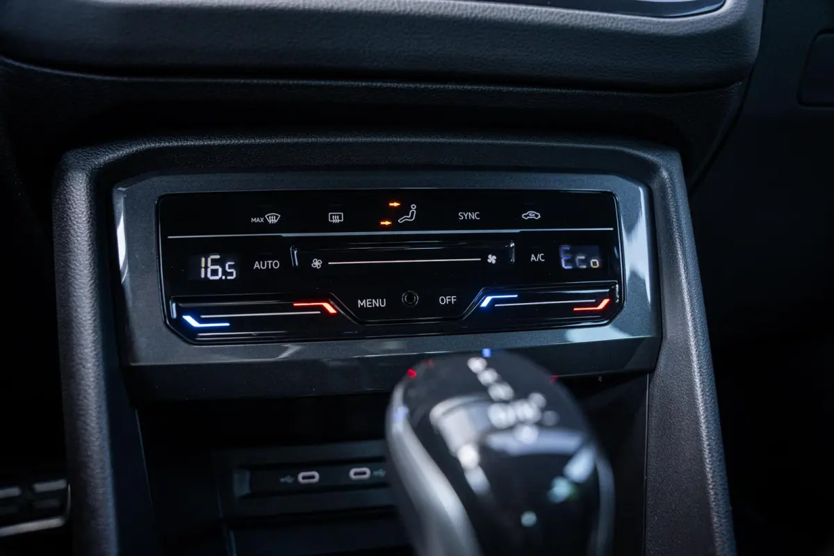 1.4 TSI eHybrid R-Line Org.NL|Carplay|Elek-trekhaak|Elek-a.klep|Virtual-cockpit|Dealeronderhouden