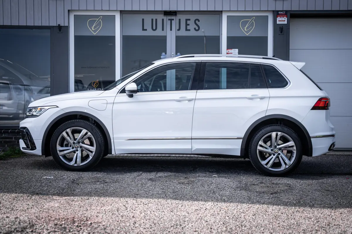 1.4 TSI eHybrid R-Line Org.NL|Carplay|Elek-trekhaak|Elek-a.klep|Virtual-cockpit|Dealeronderhouden