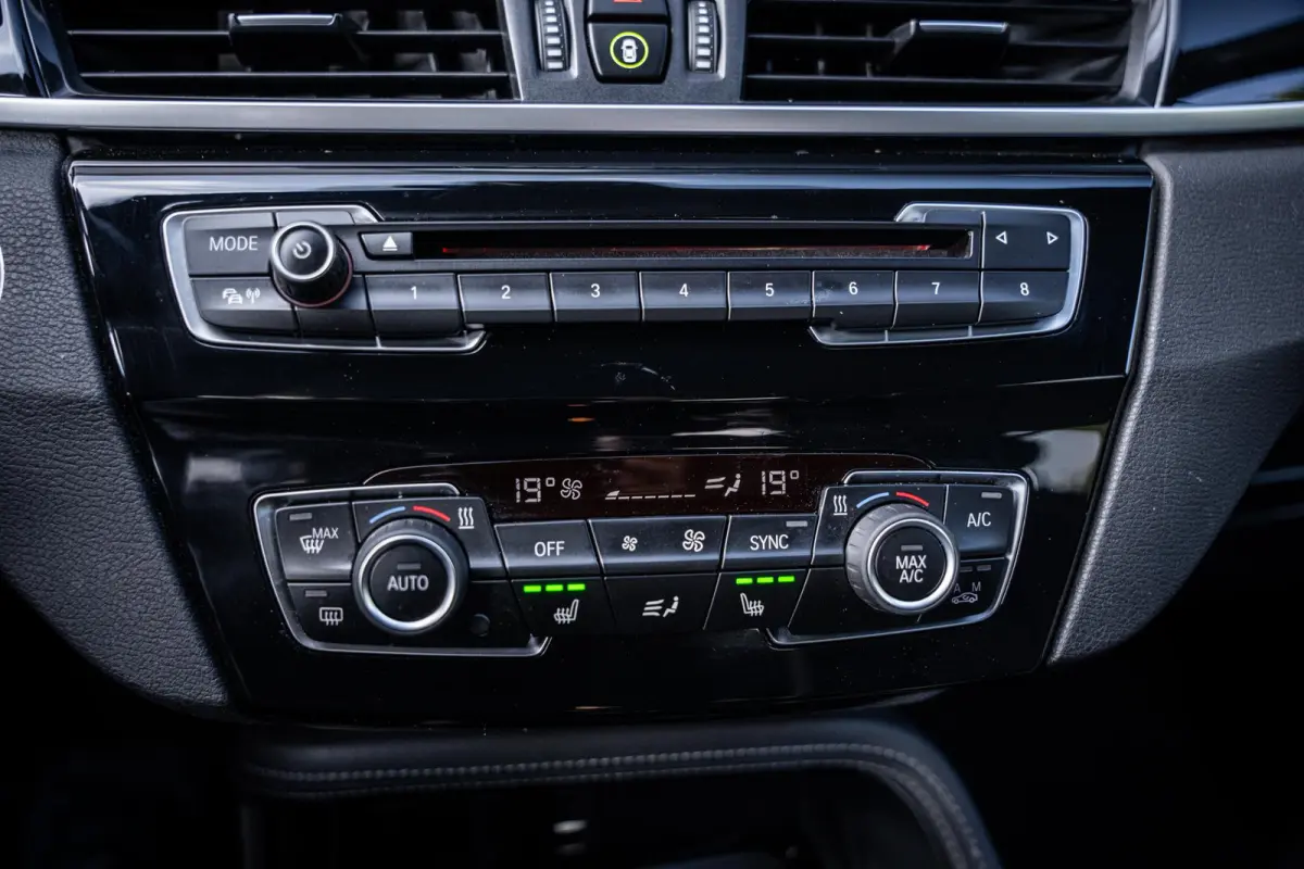 sDrive20i 192pk M-Sport|Org.NL|Leder|Camera|Afn.Trekhaak|HuD|Elek.A-klep|Dealer-onderhouden