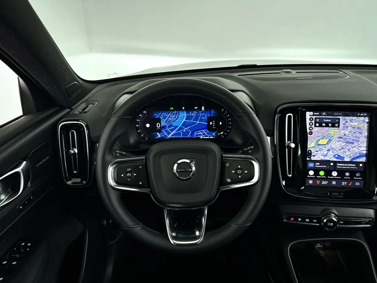 B4 Plus Dark | Panoramadak | Parkeercamera | Harman Kardon | Stoel- en stuurverwarming | Trekhaak
