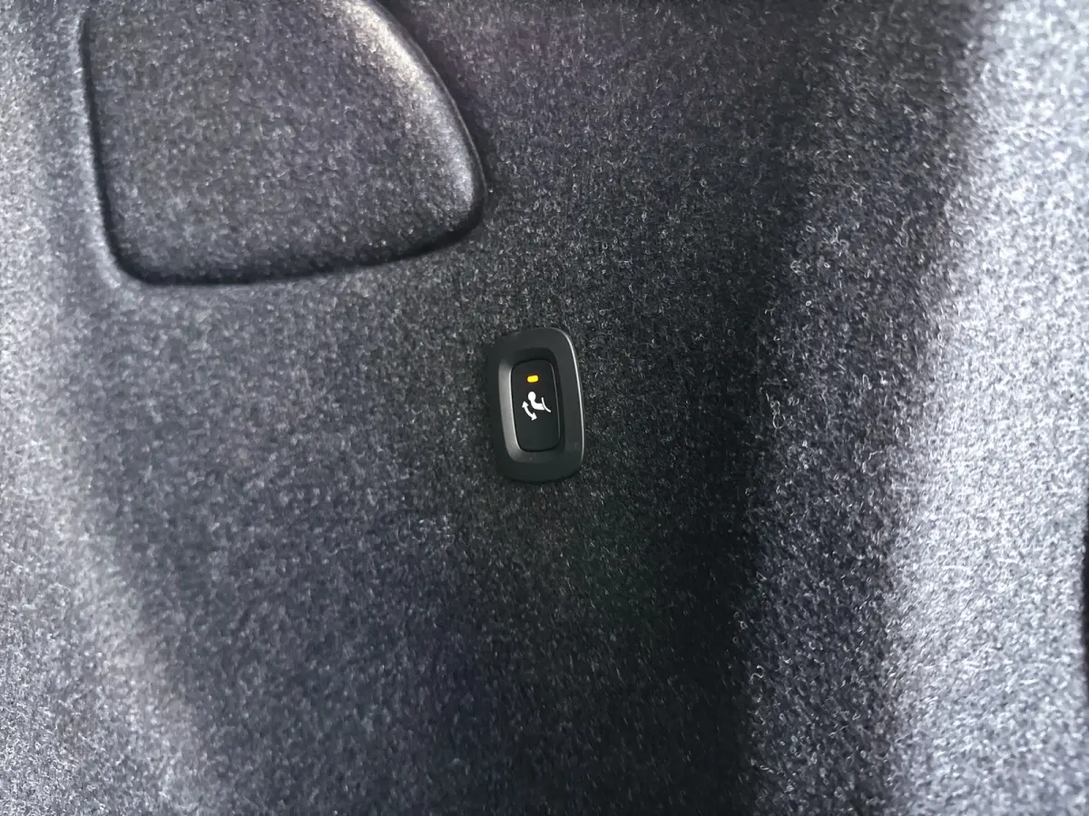 B4 Plus Dark | Panoramadak | Parkeercamera | Harman Kardon | Stoel- en stuurverwarming | Trekhaak