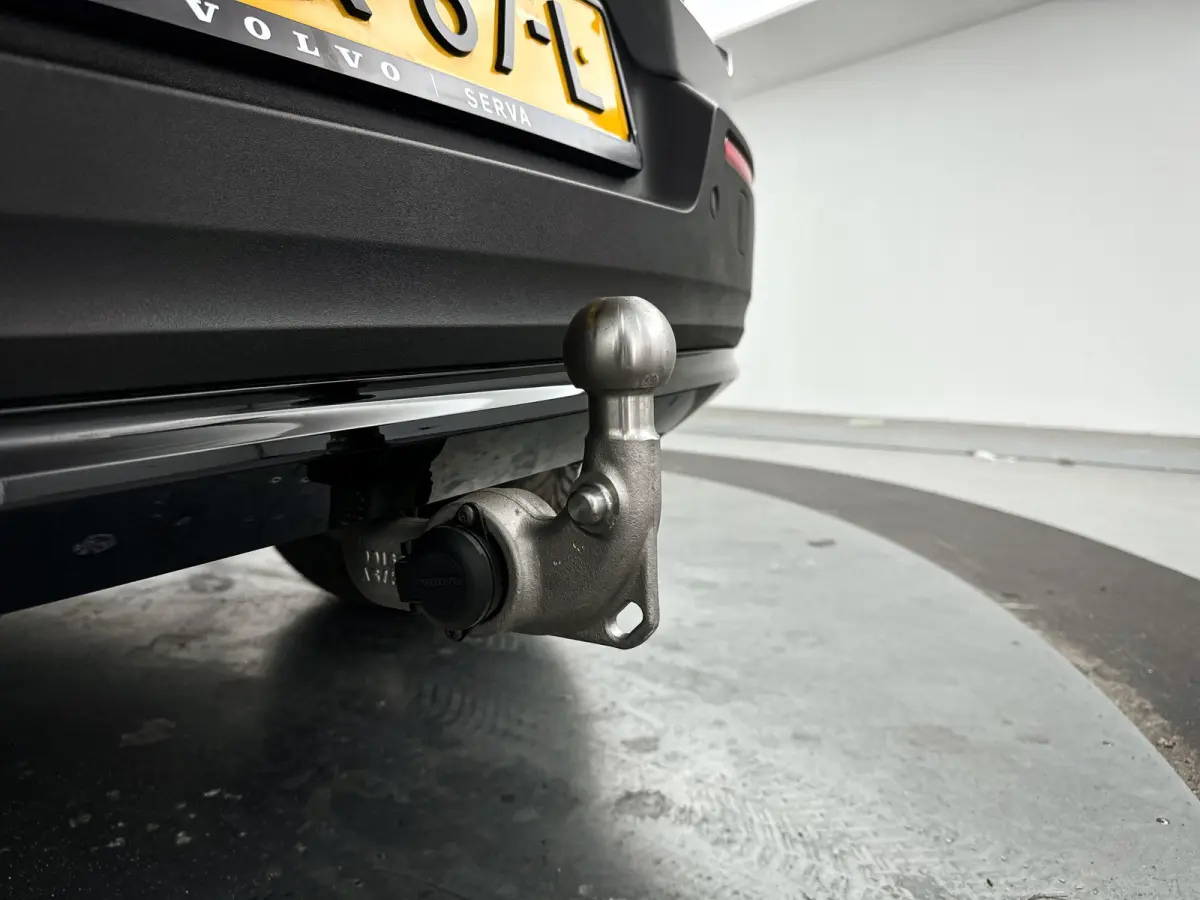 B4 Plus Dark | Panoramadak | Parkeercamera | Harman Kardon | Stoel- en stuurverwarming | Trekhaak