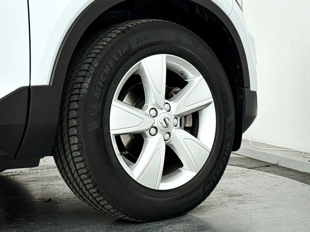 T2 Momentum | Park assist | Cruise control | Climate control | Navigatie