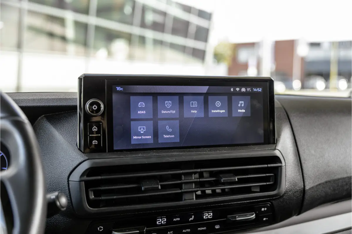 2.0 BlueHDi 180 L3 Sport DC | LED | ACC | Lederen bekleding | CarPlay | Camera | Blind Spot | Trekhaak | Stoelverwarming | Orig. NL auto