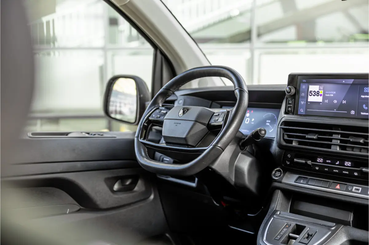 2.0 BlueHDi 180 L3 Sport DC | LED | ACC | Lederen bekleding | CarPlay | Camera | Blind Spot | Trekhaak | Stoelverwarming | Orig. NL auto