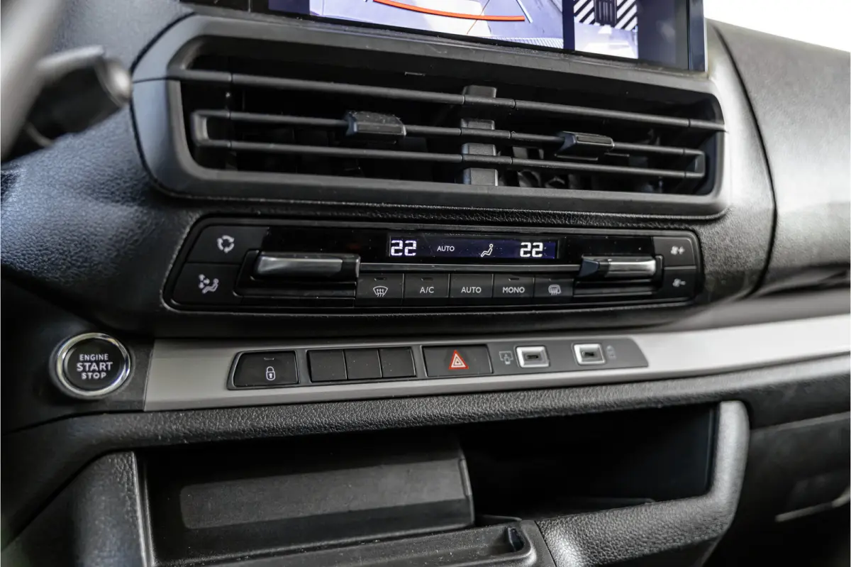 2.0 BlueHDi 180 L3 Sport DC | LED | ACC | Lederen bekleding | CarPlay | Camera | Blind Spot | Trekhaak | Stoelverwarming | Orig. NL auto