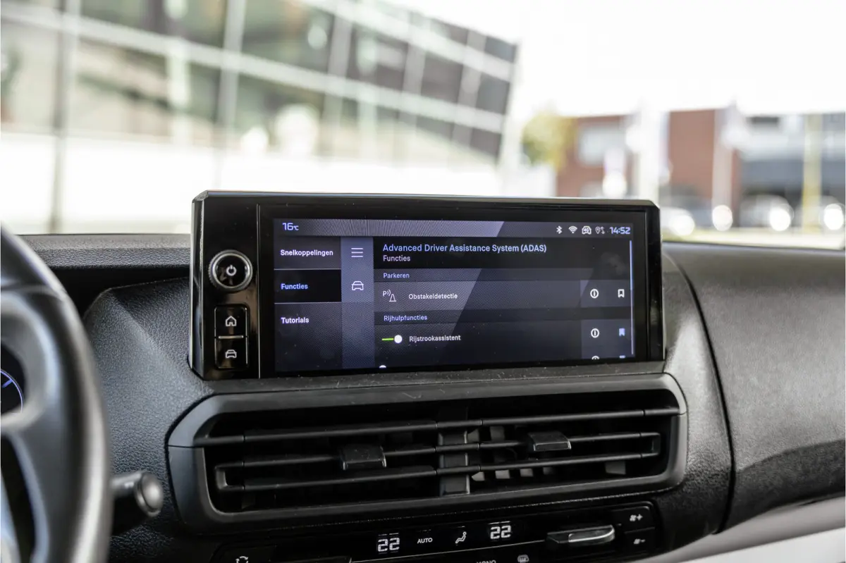 2.0 BlueHDi 180 L3 Sport DC | LED | ACC | Lederen bekleding | CarPlay | Camera | Blind Spot | Trekhaak | Stoelverwarming | Orig. NL auto